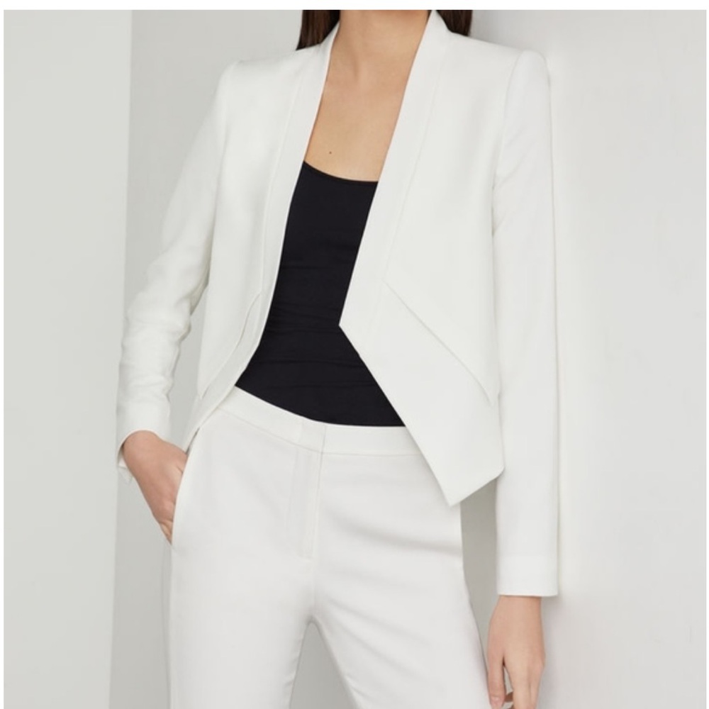 BCBG white open blazer with shoulder pads